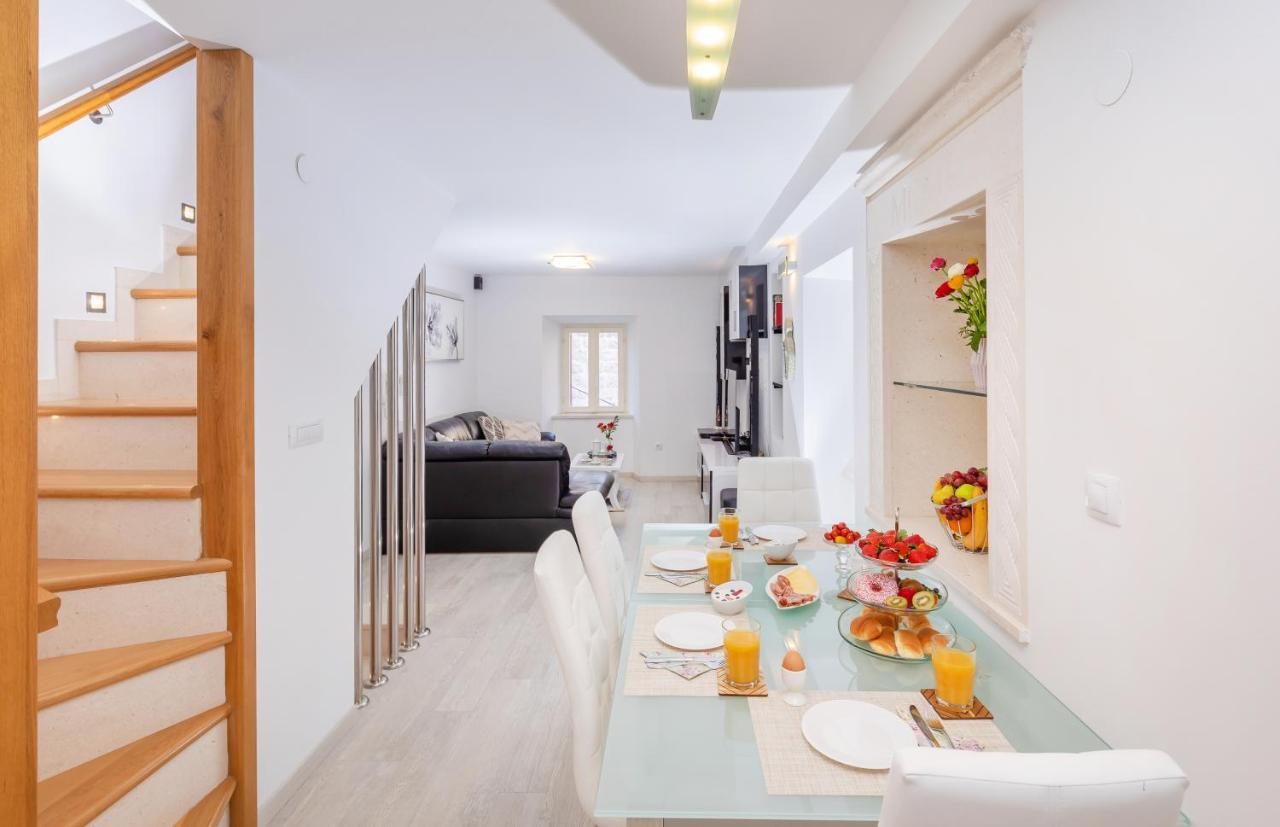 Domino Holiday Home ดูบรอฟนิก ภายนอก รูปภาพ