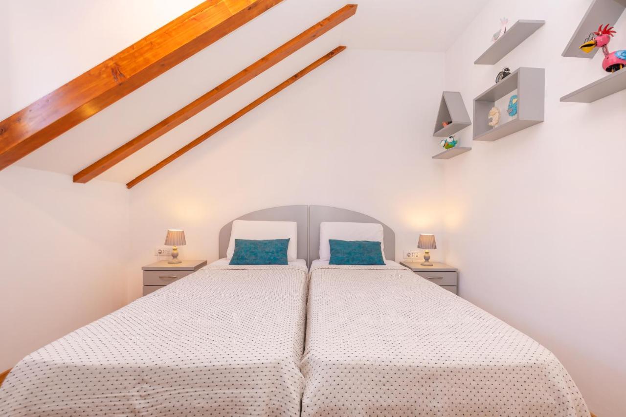 Domino Holiday Home ดูบรอฟนิก ภายนอก รูปภาพ